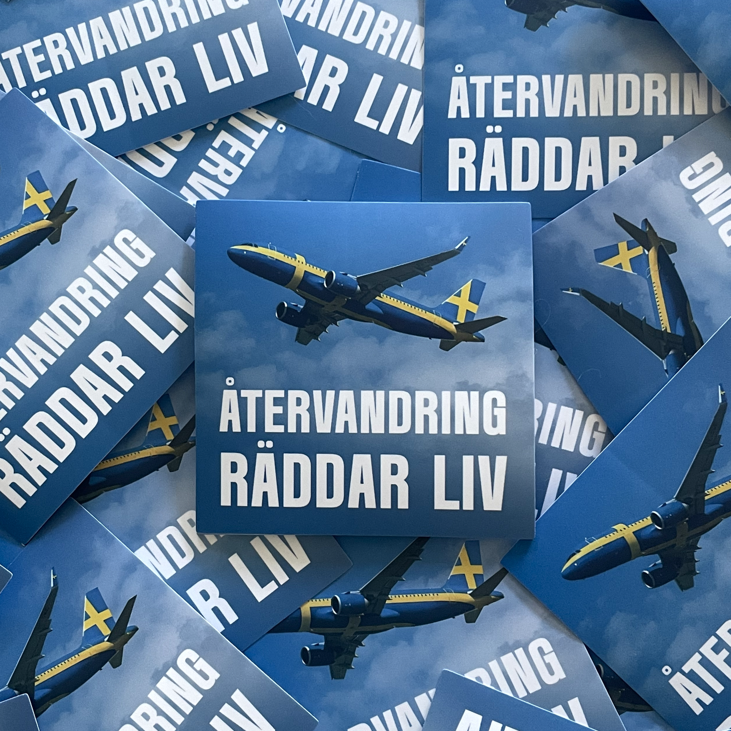 Aufkleber 'ÅTERVANDRING RÄDDAR LIV'